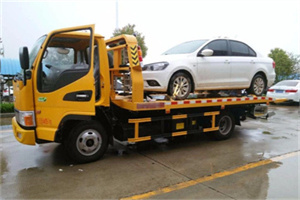 巴彦淖尔附近拖车救援24小时服务热线